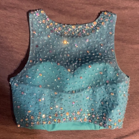 Prom dress - Picture 5 of 9